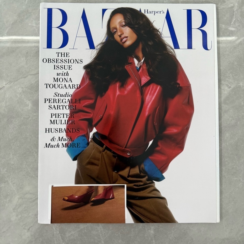 Harper's Bazaar 6 Magazine Bundle - Jenna Ortega, Dua Lipa, Cynthia Erivo - Picture 11 of 16